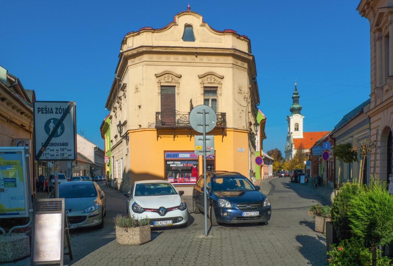 Apartmán Rea Komárno Exterior foto