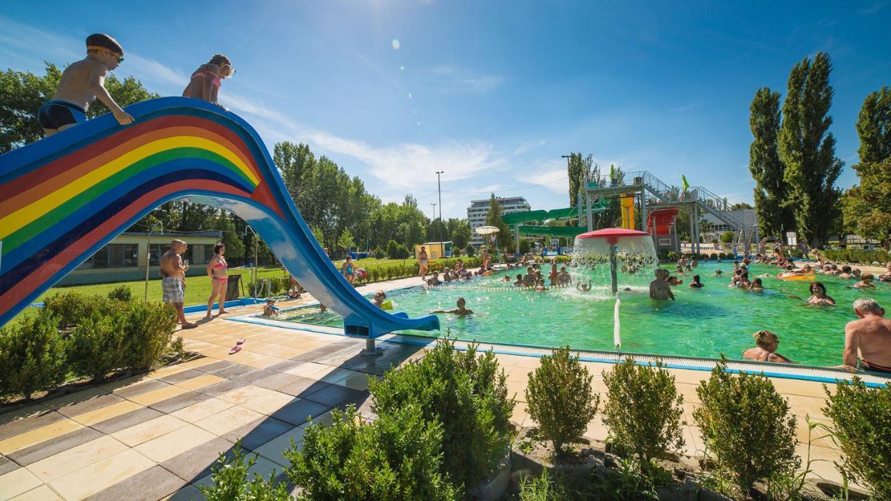 Apartmán Rea Komárno Exterior foto